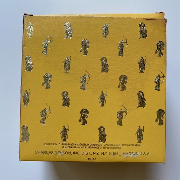 Ciara Velvet Dusting Powder by Charles Revson 6oz (new with box) - Picture 3 of 13